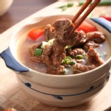 番茄牛肉麵 特價：$83