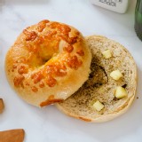 雙層起司香料貝果