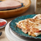 【MO.licious】煙燻火腿起司薄餅 特價：$69