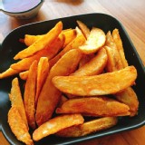 【餡智吉】楔型帶皮薯塊 特價：$153