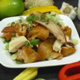 【泰凱食堂】桃木風味煙燻雞 特價：$69