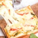 【披薩市】低卡脆皮義式纖米披薩-青醬蟹肉披薩(葷) 特價：$42