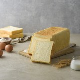 【17號穀倉】湯種純鮮奶吐司 特價：$150