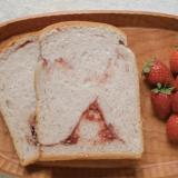 【厚里烘焙】草莓歐蕾·生乳吐司(整條) 特價：$250