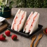 【蘇珊烘培】新鮮草莓三明治 特價：$208