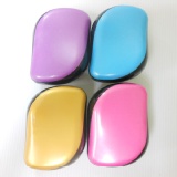 魔髮梳 順髮梳 神奇 魔法梳 梳子 美髮梳 頭髮打結一梳就順 特價：$199