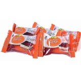 77有餡's雙餡威化(榛果牛奶) 每包300g約33片，每100g/21.67元 特價：$65