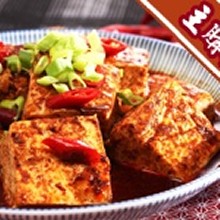 主購禮A.─【葷】千里尋麻辣臭豆腐 含臭豆腐10片及獨門秘方鍋底醬料