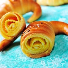 純奶酥牛角10入