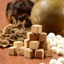 究極羅漢小方塊 ~ HOT珍貴羅漢果、川貝、陳皮等漢方製作，嚴密技術與厚工時間做出完美調合