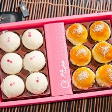 長輩最愛禮盒(六入蛋黃酥+六入綠豆凸)