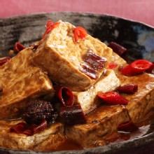 【千里尋】【蒙古風味，不含辣椒及辣油】千里香養生臭豆腐含臭豆腐10片及獨門秘方鍋底醬料 - 完全密封