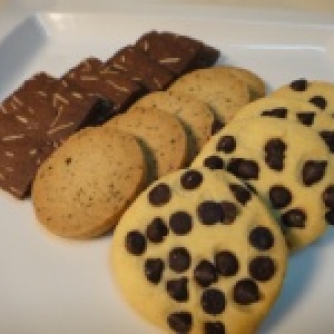 綜合A款-巧克力杏仁奶酥+伯爵紅茶+牛奶巧克力