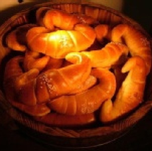 三峽黃金牛角麵包