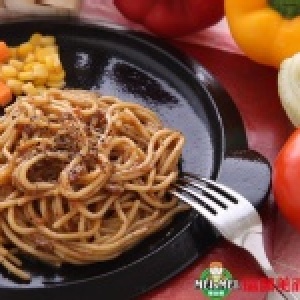 ＊美而美＊ 黑胡椒鐵板麵1人份 ( 300克±5% ) 特價：$19