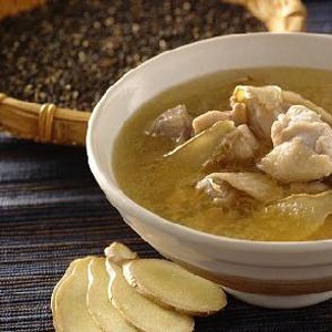 養生麻油雞湯