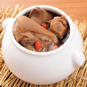 獨享盅-藥膳豬腳