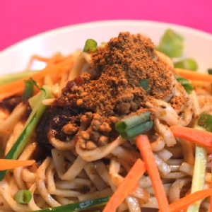 川味擔擔肉燥拌拉麵(粗拉麵/細拉麵)