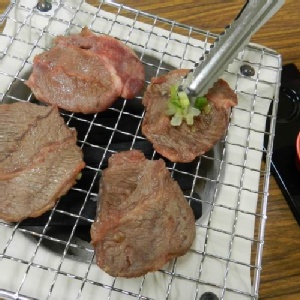 [主購禮]滿2500送【好神】紐西蘭PS級燒烤牛舌*1包