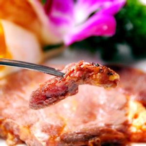 【最嫩極品】紐西蘭草飼犢牛嫩肩沙朗牛排