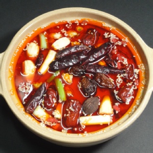 台灣元太祖-養生火鍋湯底香辣大包（家庭包5人份.葷食） 特價：$85