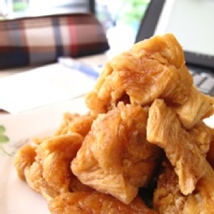 鳳梨干~經典關廟出產鳳梨,搭配漢方調配呈獻臺灣黃金鳳梨口感