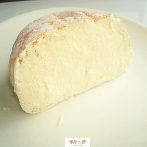 巨無霸雪藏奶酪麵包