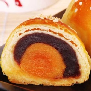 【周老爸-早鳥預購】-招牌糖心豆沙蛋黃酥禮盒(共12顆)