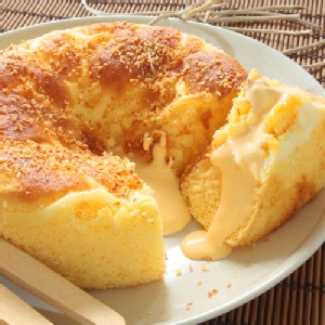 焗烤乳酪-半熟蜂蜜凹蛋糕 特價：$135