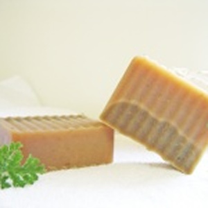 阿飄月除穢避邪、保庇系列 ~ 香茅艾草平安皂 特價：$66