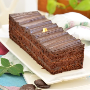 巧克力黑金磚蛋糕 特價：$229