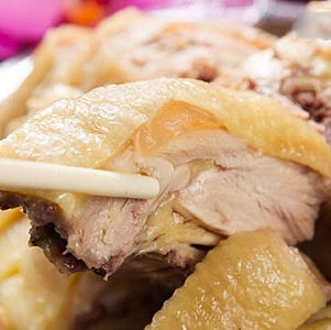 [主購禮] 滿4000元送鹽水或煙燻母雞半隻