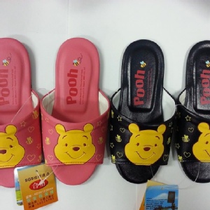 【台灣製! 迪士尼維尼】成人男女室內防滑拖鞋