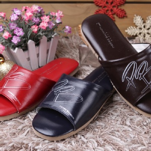 【皮爾帕門PIERRE BALMAN大LOGO】男女室內高級皮拖鞋