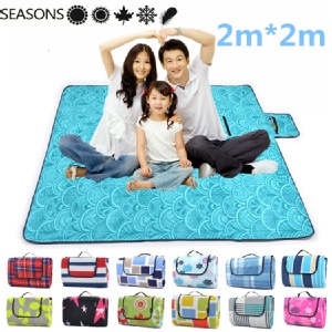 【零距離】防潮彩色絨面露營野餐墊/多功能沙灘地墊附收納袋 特價：$790