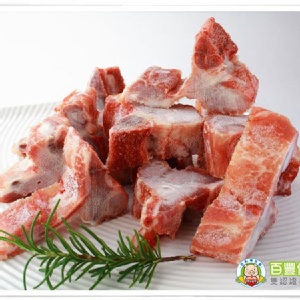 豬龍骨(脊椎骨)切塊