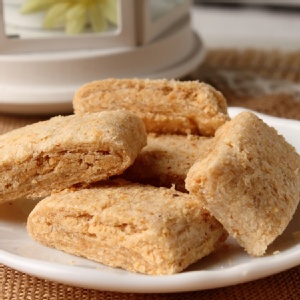 台灣製! 老師傅手工原味花生貢糖~ 特價：$95