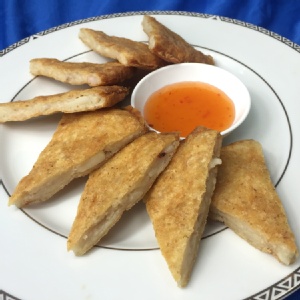 【饗福】花枝蝦餅 特價：$60