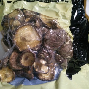 [主購禮] 滿8包送薄香菇1包