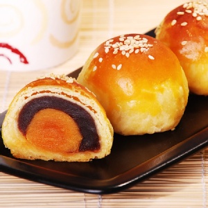 【周老爸】招牌豆沙蛋黃酥禮盒(12顆) 特價：$549