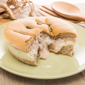 重焙嫩蛋糕(芋泥) 特價：$100