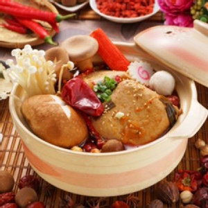 【老木麻辣鴨血】台北深坑麻辣臭豆腐煲(非基改黃豆) 特價：$160