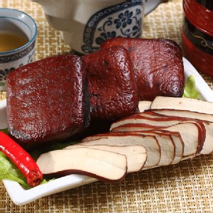 【阿囉哈滷味】黑豆干