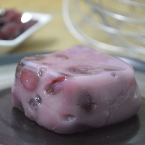 蔓越莓 鮮奶涼糕