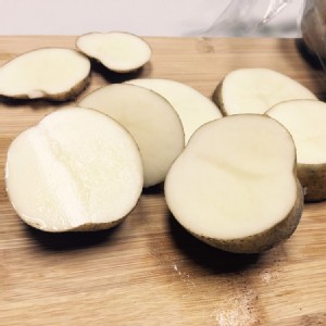 【在地良品】黃球珠馬鈴薯 特價：$45