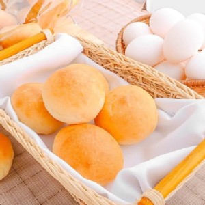 [主購禮] 單筆訂單金額滿2500元，主購禮送【17號穀倉】湯種餐包-鮮奶原味/全粒麥鮮奶1袋