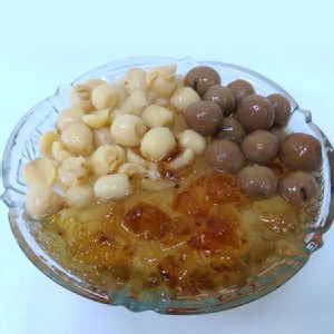 【聖萱坊】桃膠桂圓蓮子湯