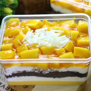 【美食村】芒果濃奶蛋糕盒 特價：$210