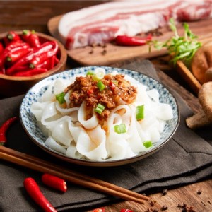 [主購禮]單筆訂單份數滿12份，送乾拌粄條2入