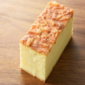 [主購禮]單筆訂單份數滿30份，送【亞尼克】起司磚一盒